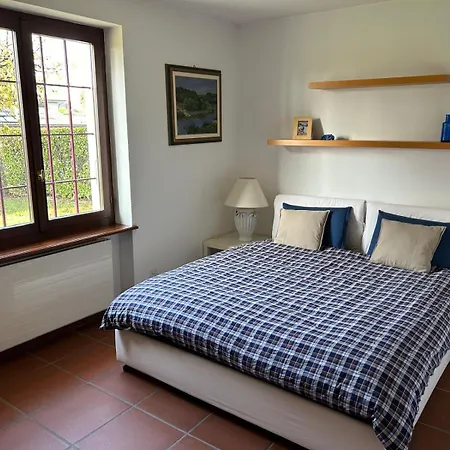 Διαμέρισμα 2 Bedroom Near Morbio Inferiore